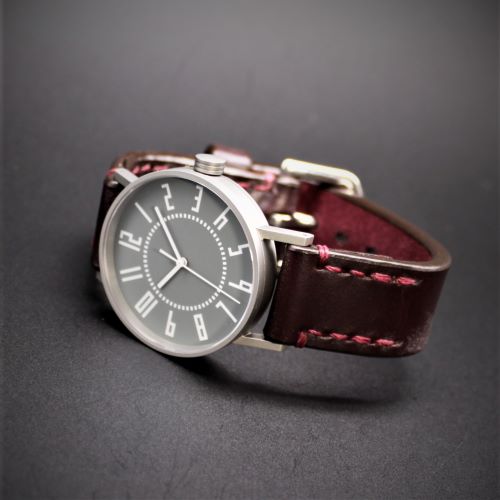 ふるさと納税 小物 長野県 岡谷市  腕時計 クオーツ式 五十嵐　威暢　eki watch φ30mm ブラック／カーフ ブラック 腕時計 時計 ブランド SPQR スポール メン… グッドデザイン賞受賞】 五十嵐 威暢 氏による究極のベーシック